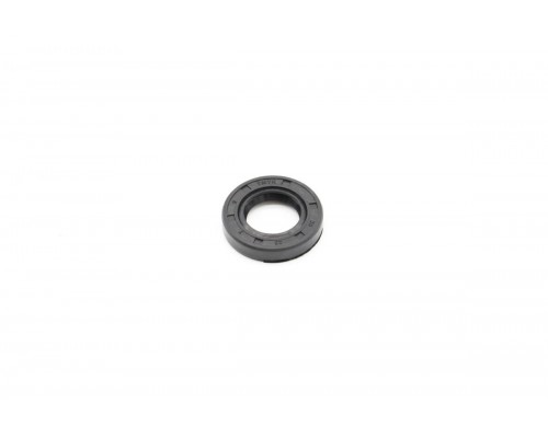 VC750 - Oil Seal #18