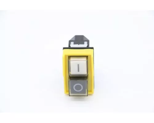 MAJ25E/26X - On/Off Switch (Black & White Buttons) MAJ25E/26X - On/Off Switch (Black & White Buttons)