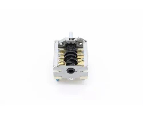 M700 - 5 Pole Switch For Hot Plates M700 - 5 Pole Switch For Hot Plates