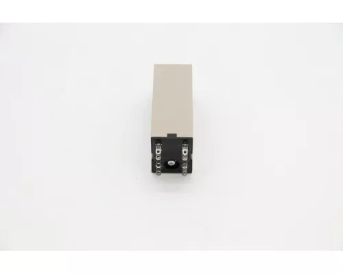 RELAIS - Time Relais 200/230V (Omron / H3yn8000r) RELAIS - Time Relais 200/230V (Omron / H3yn8000r)