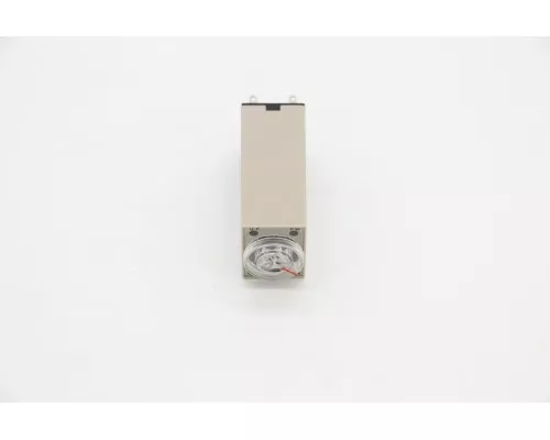 RELAIS - Time Relais 200/230V (Omron / H3yn8000r) RELAIS - Time Relais 200/230V (Omron / H3yn8000r)