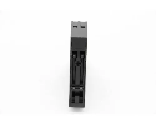 VN500/2000 - Relay Socket Rm85-2011-25 VN500/2000 - Relay Socket Rm85-2011-25