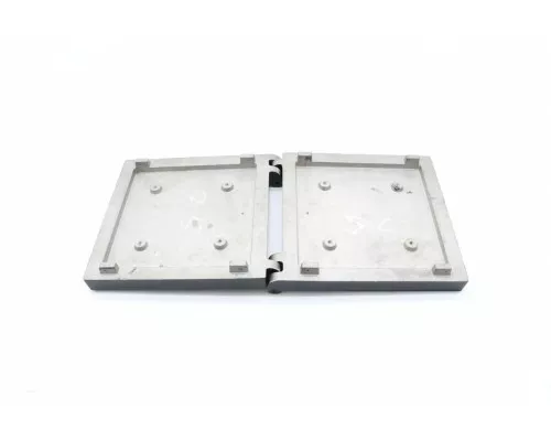 STICK 13 - Hot Plates (Set Of 2) STICK 13 - Hot Plates (Set Of 2)