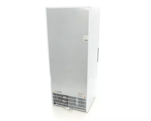 Fridge - 600L - 4 Adjustable Shelves - White Fridge - 600L - 4 Adjustable Shelves - White