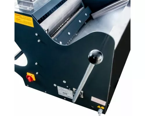 Полуавтоматическая машина для нарезки хлеба Mega-M krchEM11.370n.gr Полуавтоматическая машина для нарезки хлеба Mega-M krchEM11.370n.gr