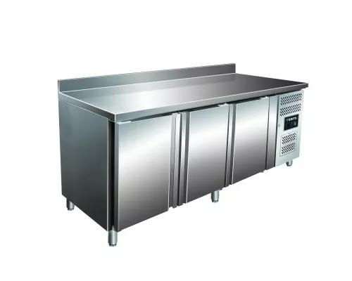 SARO Gekoelde werkbank met 3 deuren en opstaande rand, model KYLJA GN 3200 TN SARO Gekoelde werkbank met 3 deuren en opstaande rand, model KYLJA GN 3200 TN