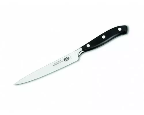 Grand maître, forged utility knife, 15 cm, gift box, Victorinox, 7.7203.15G Grand maître, forged utility knife, 15 cm, gift box, Victorinox, 7.7203.15G