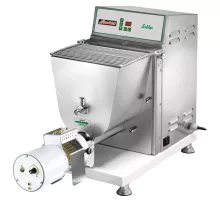 Neumärker Pasta Machine PF40E