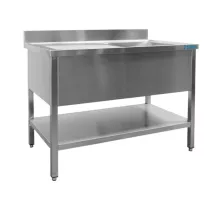 Izlietne ar 1 baseina, labajā pusē - 700 mm dziļums, 1000 mm.