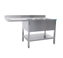 Peldu stacija ar 2 izlietnēm, labā pusē - 700 mm dziļums, 1600 mm platumā.